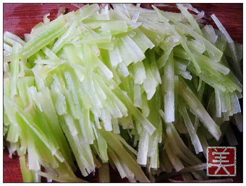 麻油莴笋丝的做法（凉菜）